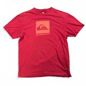 Quiksilver T-Shirt Men’s L Red Cotton Surf Logo Skate Tee Vintage Y2K Streetwear
